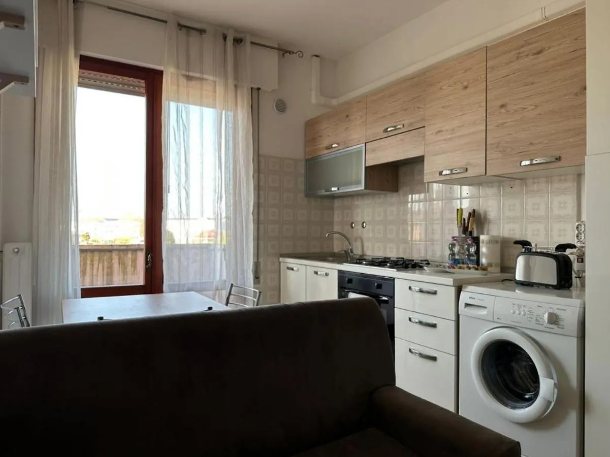 Bright Mini Blue Padova Balcony Apartment Italy
